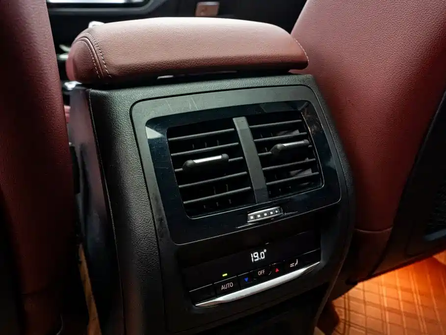 Фото 16 - BMW X4