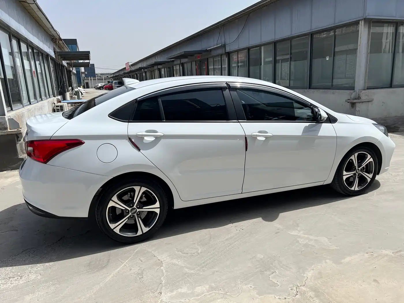 CHERY ARRIZO 5
