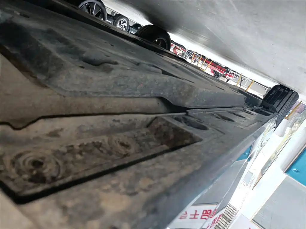 Toyota Avalon 2019 2.0L Progressive Edition (China VI) фото 19