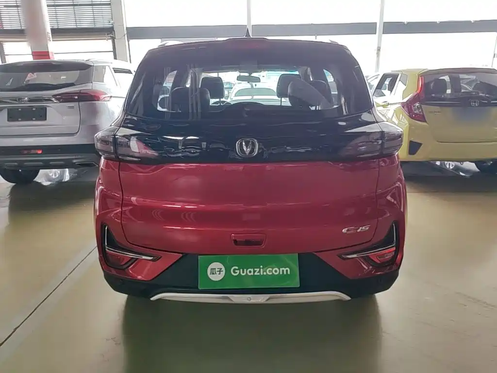 Фото 6 - Changan CS15