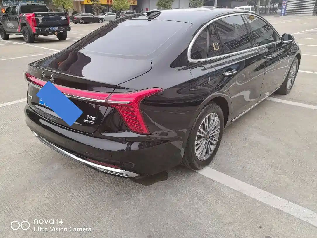 Hongqi H5 2024 1.5T DCT Smart Connect Flag Joy Edition фото 11