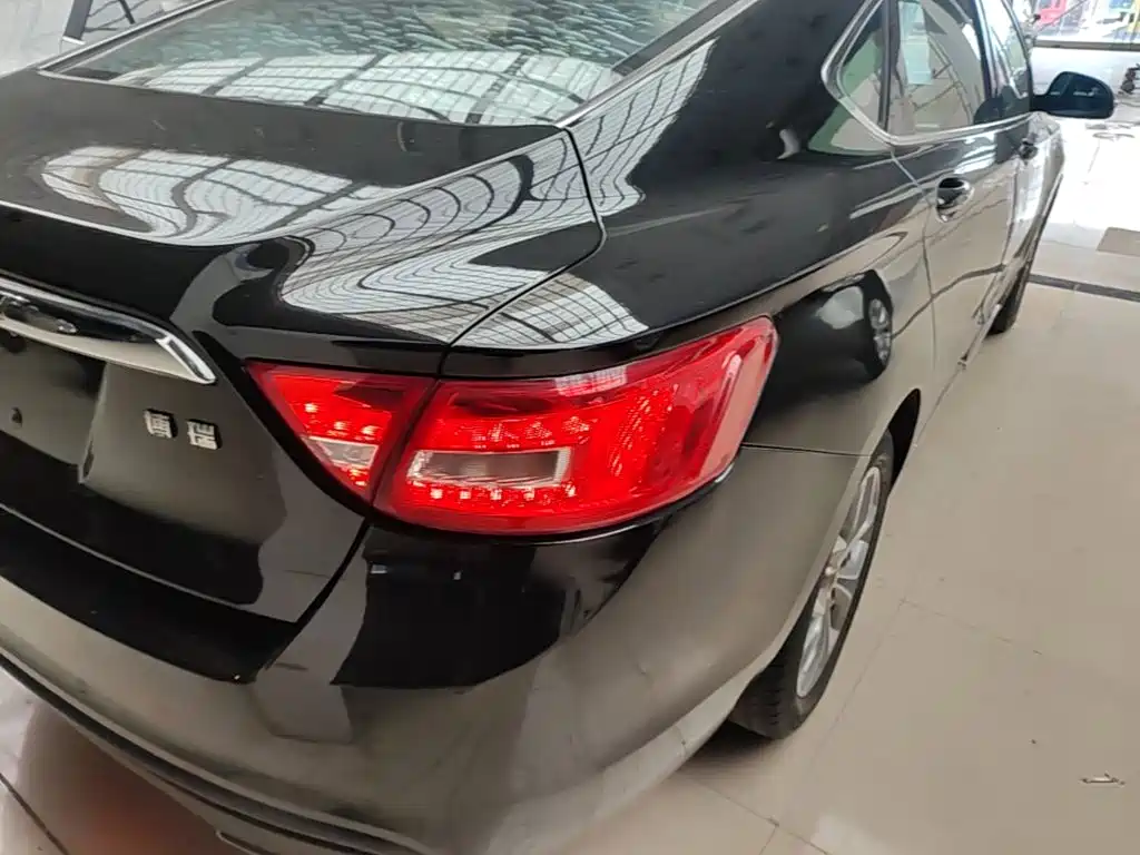 Photo 8 - Geely Borui