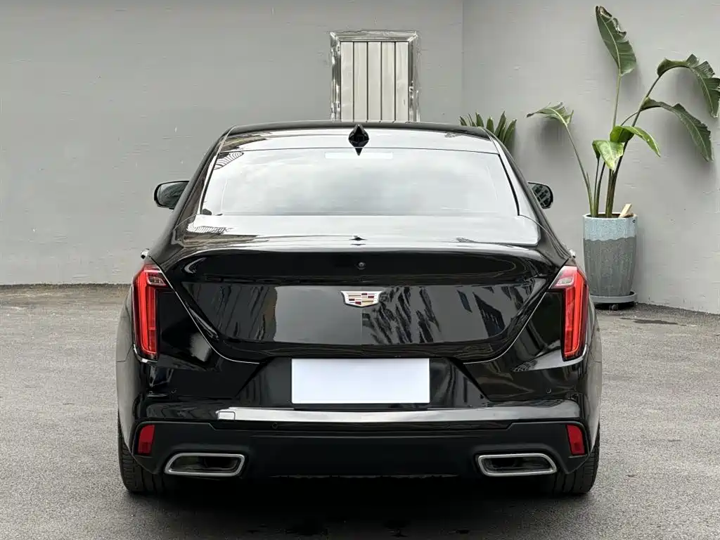 CADILLAC CT4