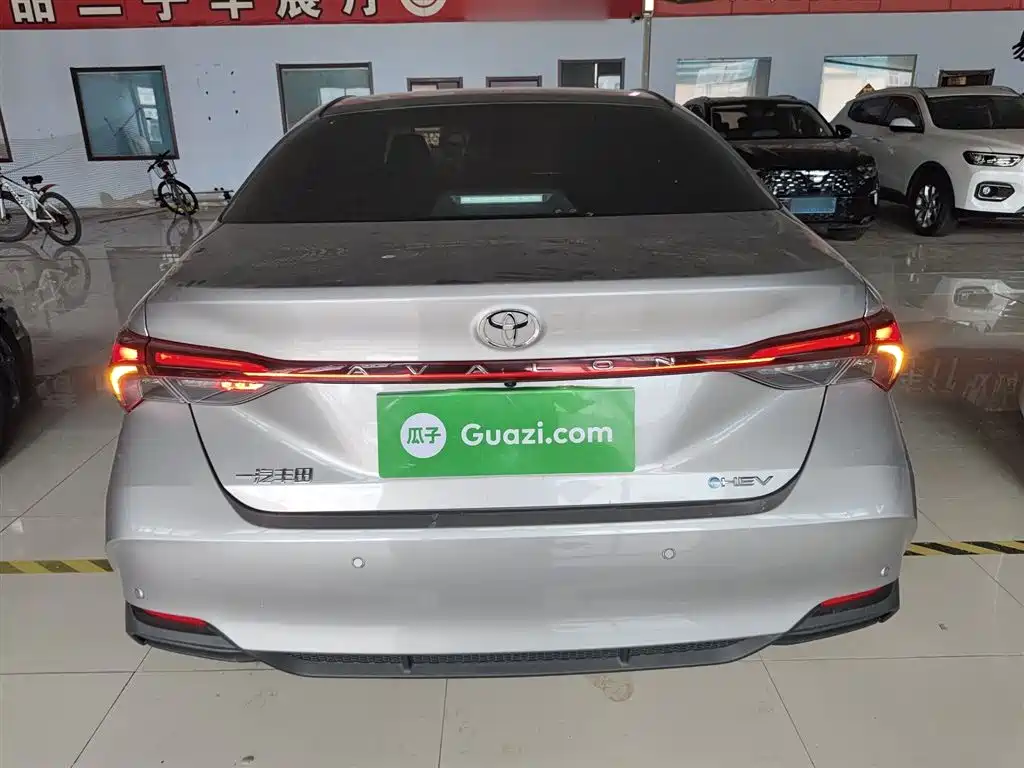 Toyota Avalon 2024 Hybrid 2.0L Luxury Edition фото 6