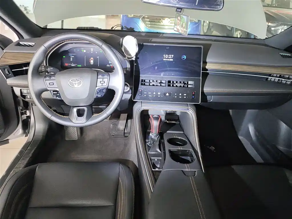 Toyota Avalon 2024 Hybrid 2.0L Luxury Edition фото 10
