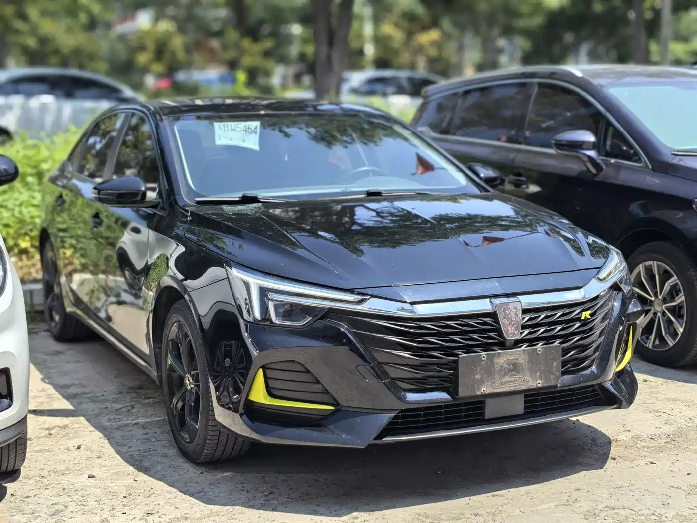 Roewe i6 MAX 2021 2020 Model 300TGI Automatic Cool & Smart Edition
