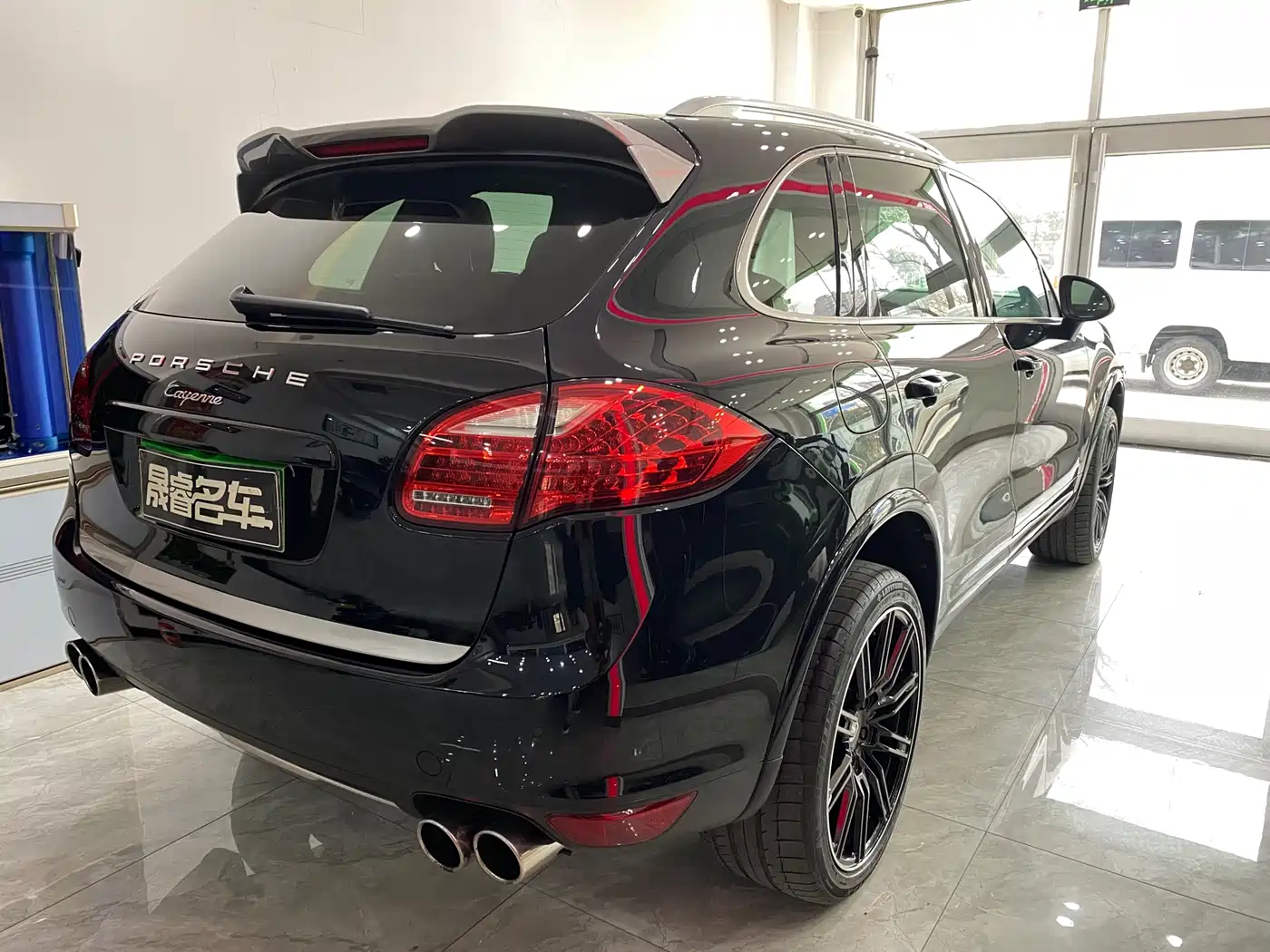 Porsche Cayenne 2014 Cayenne Platinum Edition 3.0T фото 6