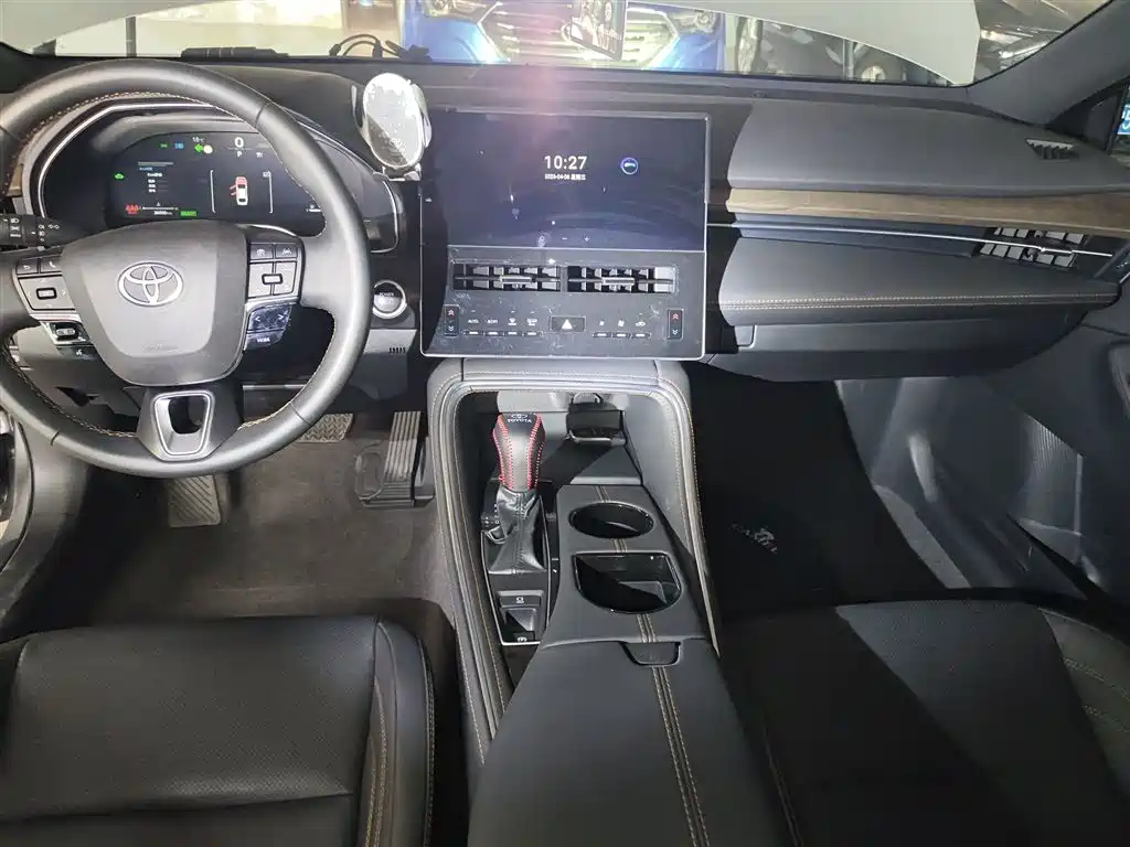 Toyota Avalon 2024 Hybrid 2.0L Luxury Edition фото 13