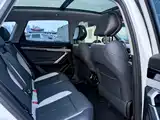 Фото 13 - Geely Atlas L