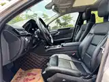Фото 9 - Mercedes-Benz E-Class