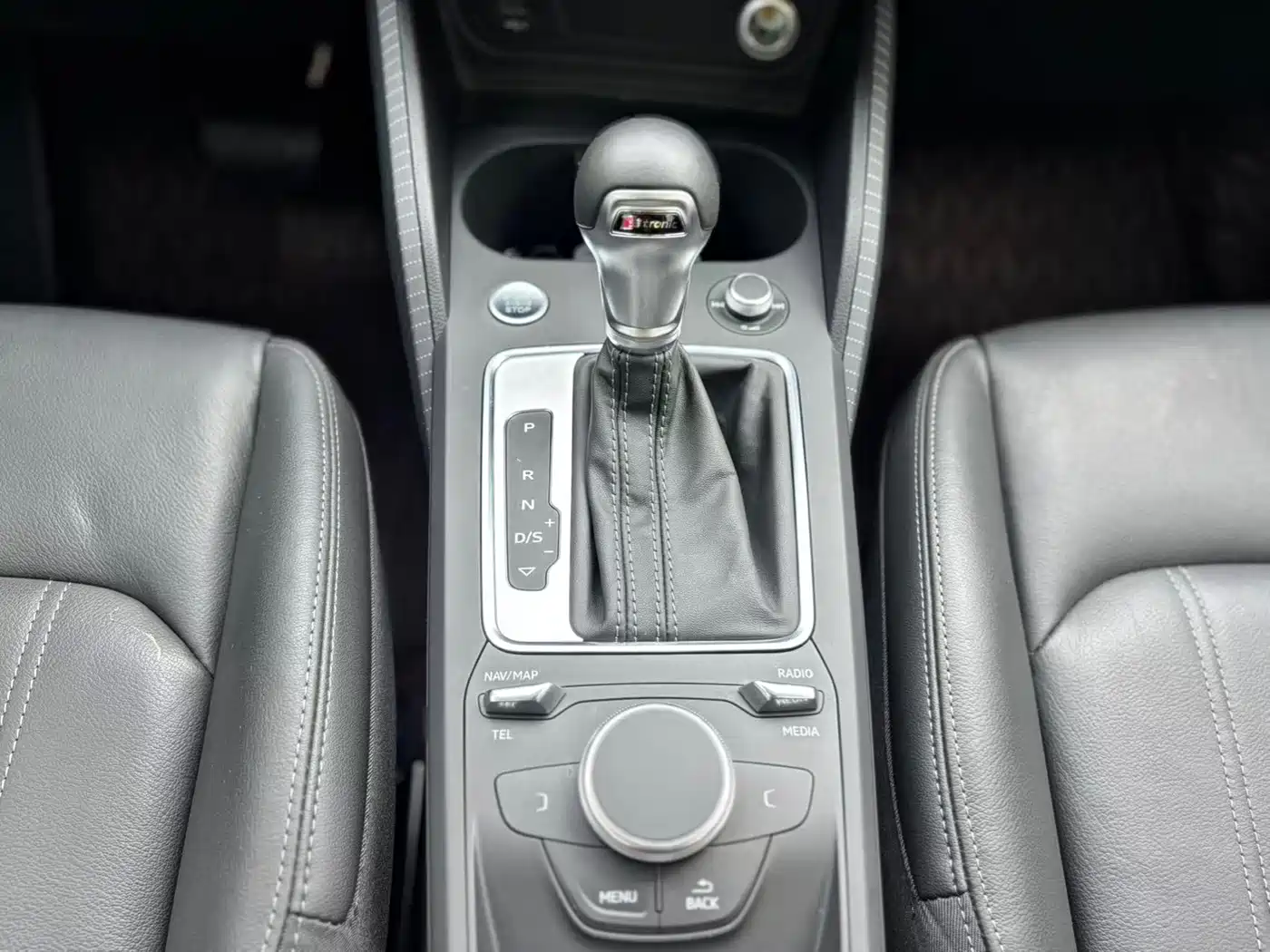 Фото 15 - Audi Q2L