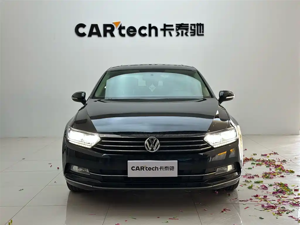 Volkswagen Magotan 2019 330TSI DSG Leading China V фото 3