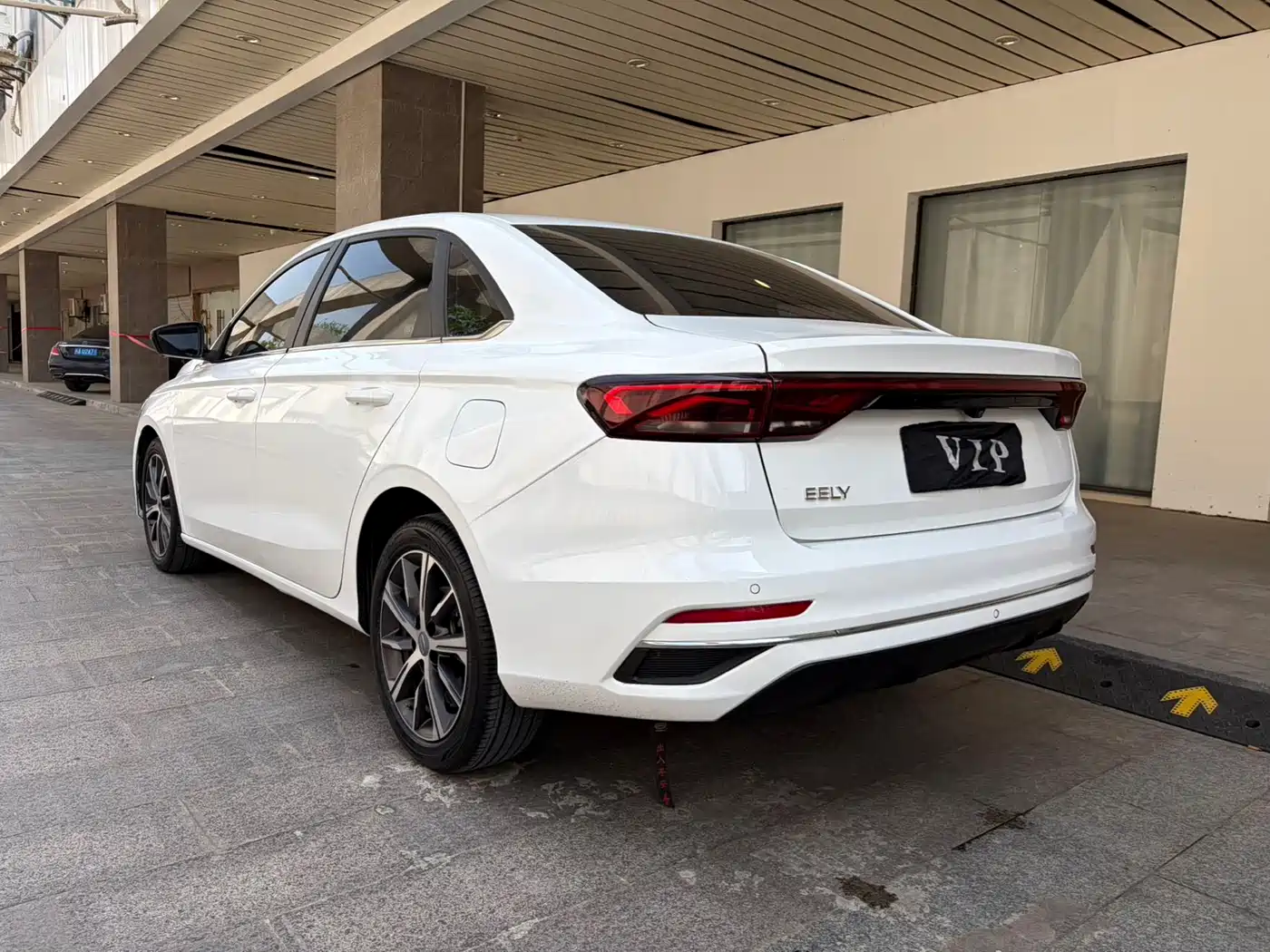 GEELY AUTOMOBILE EMGRAND