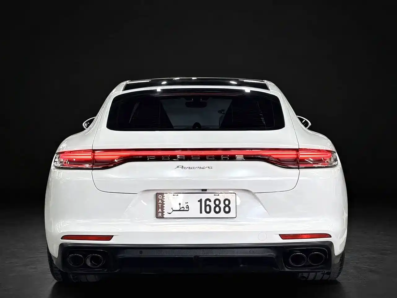 Фото 2 - Porsche Panamera