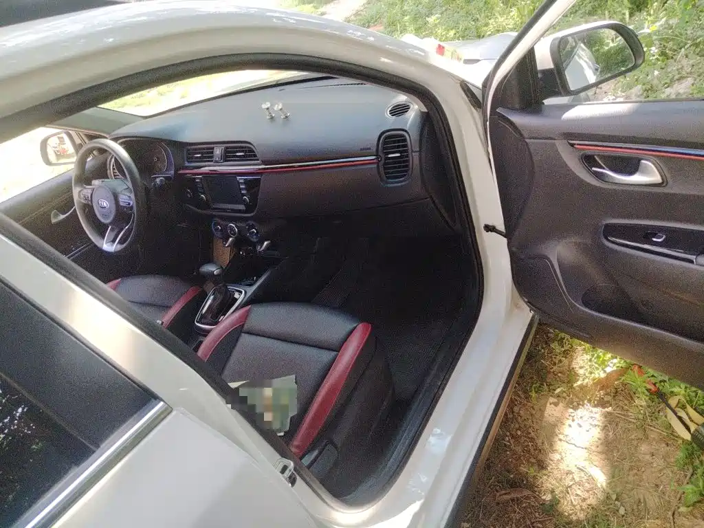 Kia KX CROSS 2018 2017 1.4L AT GLS