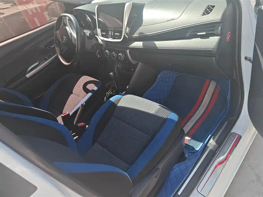 TOYOTA YARIS L TO ENJOY