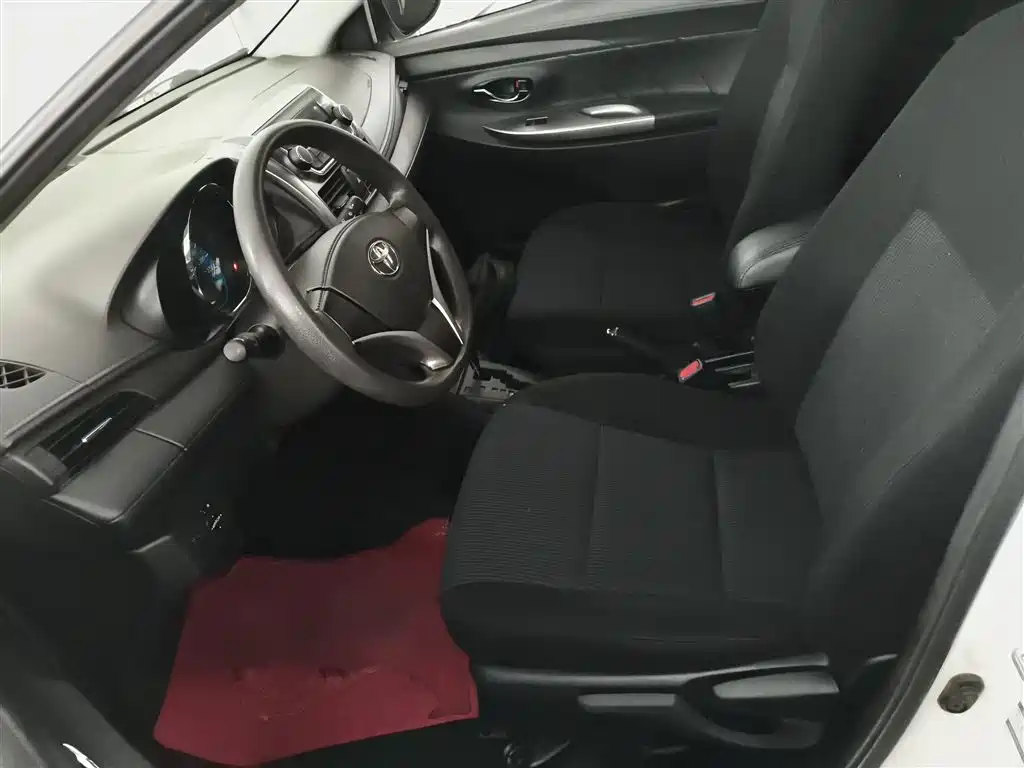 Toyota YARiS L Zhi Xuan 2015 1.5E Auto Charming Edition фото 15