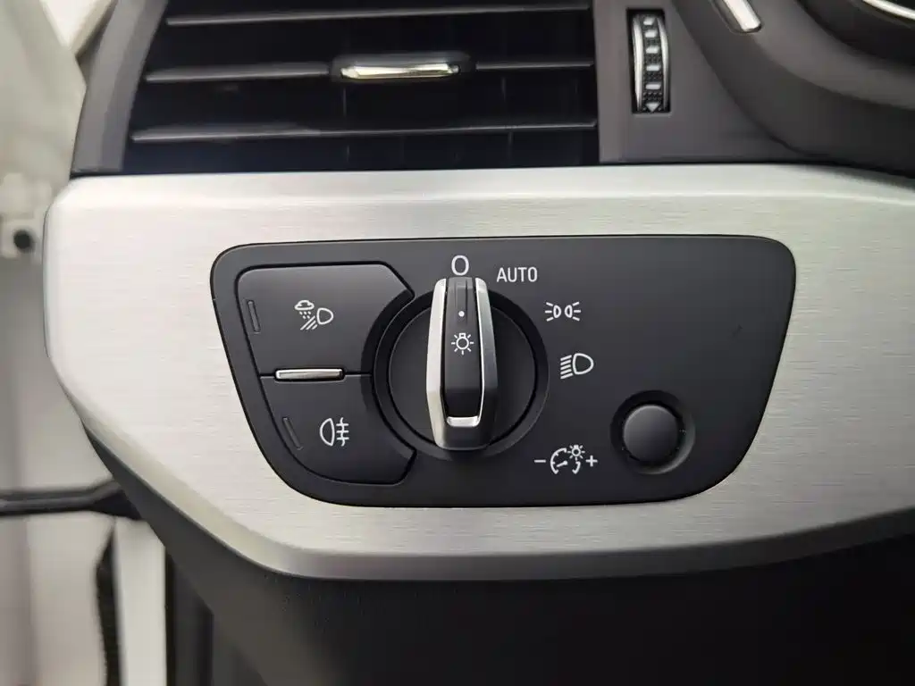 Audi A4L, миниатюра 21