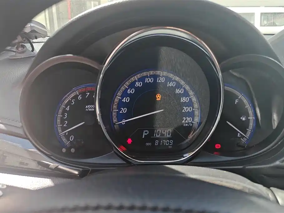 TOYOTA YARIS L TO ENJOY