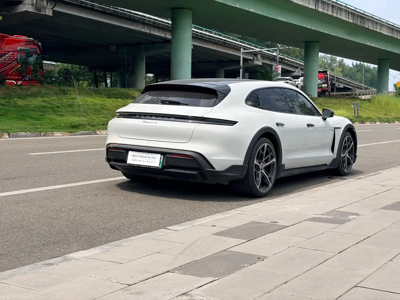 Porsche Taycan 2024 2022 Taycan 4 Cross Turismo