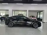 Фото 4 - Tesla Model 3