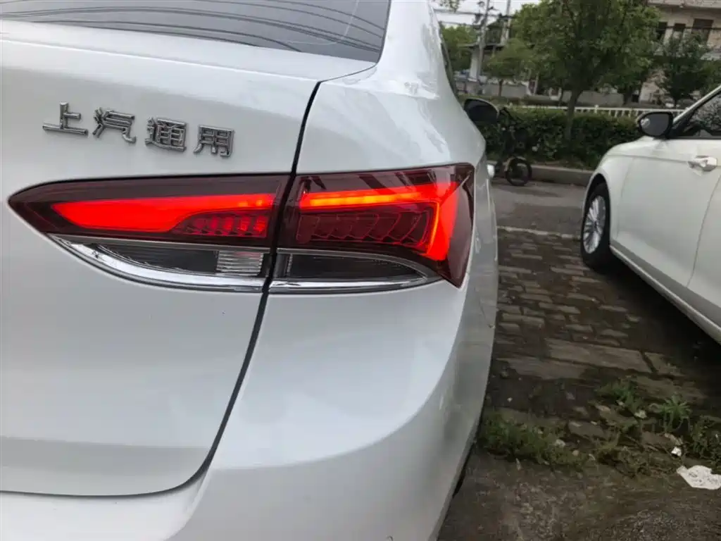 Buick Excelle 2019 15T DCT Connected Elite Type China VI фото 8