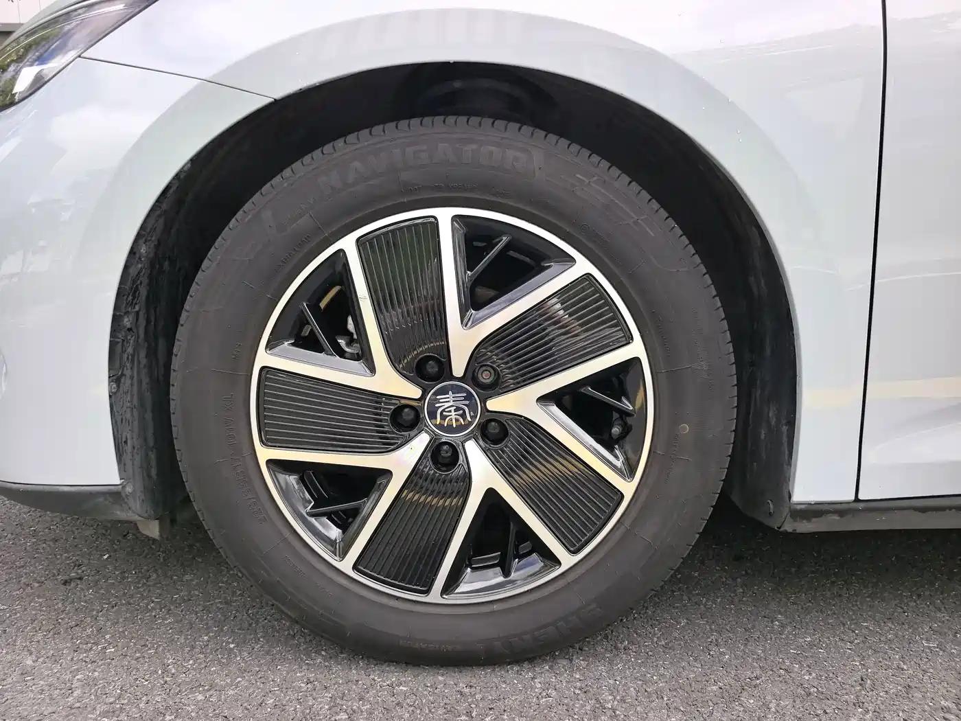 Фото 9 - BYD Qin L