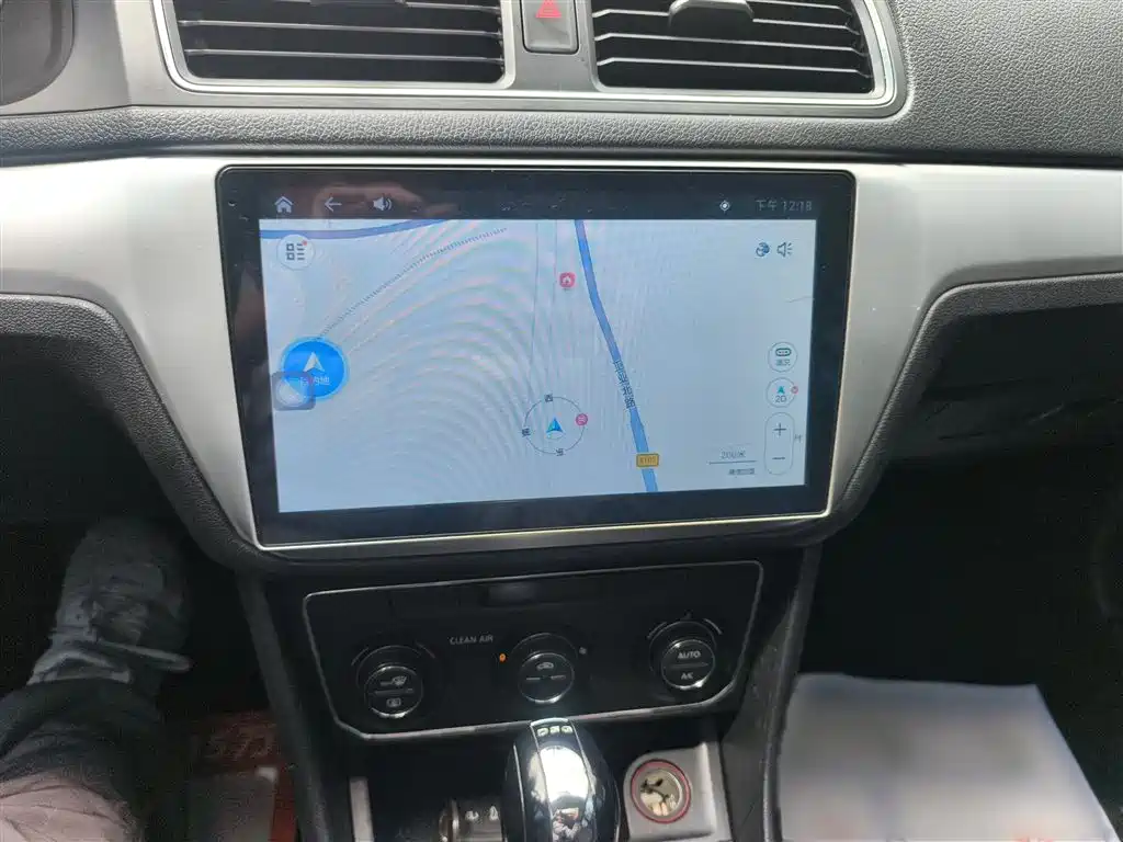 Volkswagen Lavida Tour 2017 230TSI DSG Comfort Edition фото 13