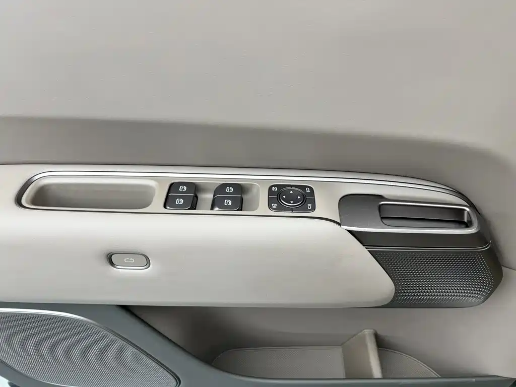 Li Auto L9 2026 2026 Base Model