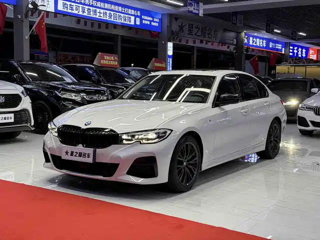 BMW 3 SERIES