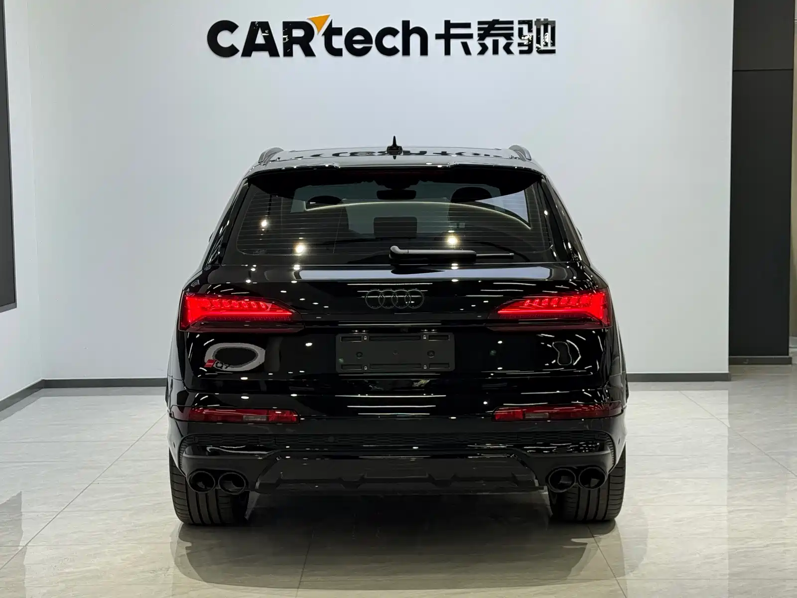 Фото 6 - Audi Q7