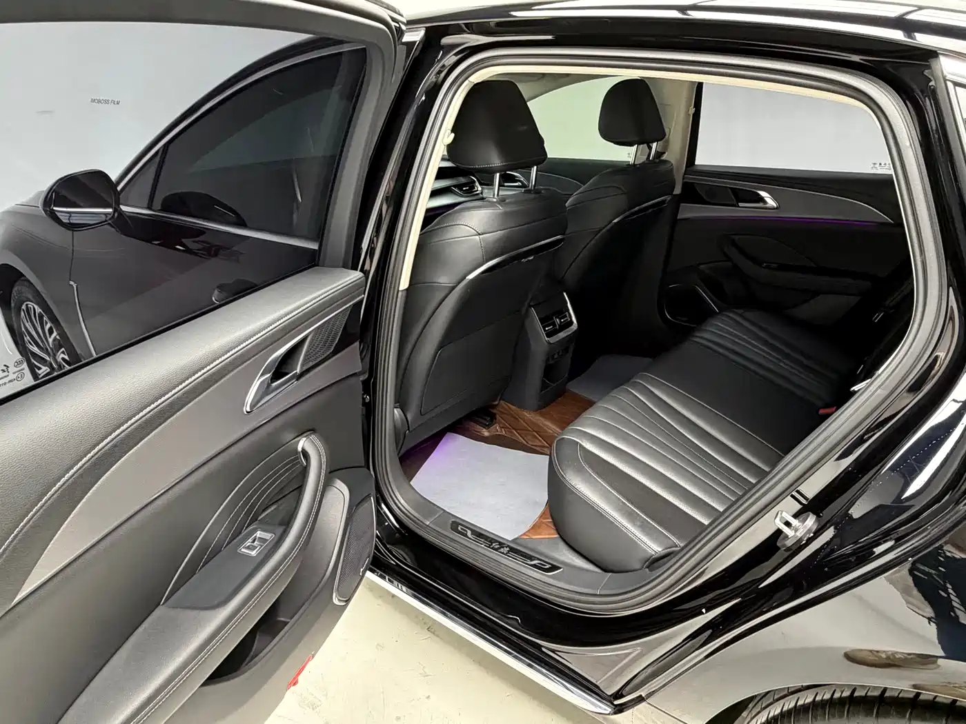 Hongqi H5 2024 2.0T Automatic Smart Connect Flag Smooth Edition фото 14