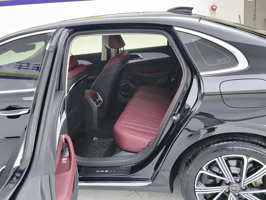 Hongqi H5 PHEV 2026 2025 170 Super Hybrid Edition