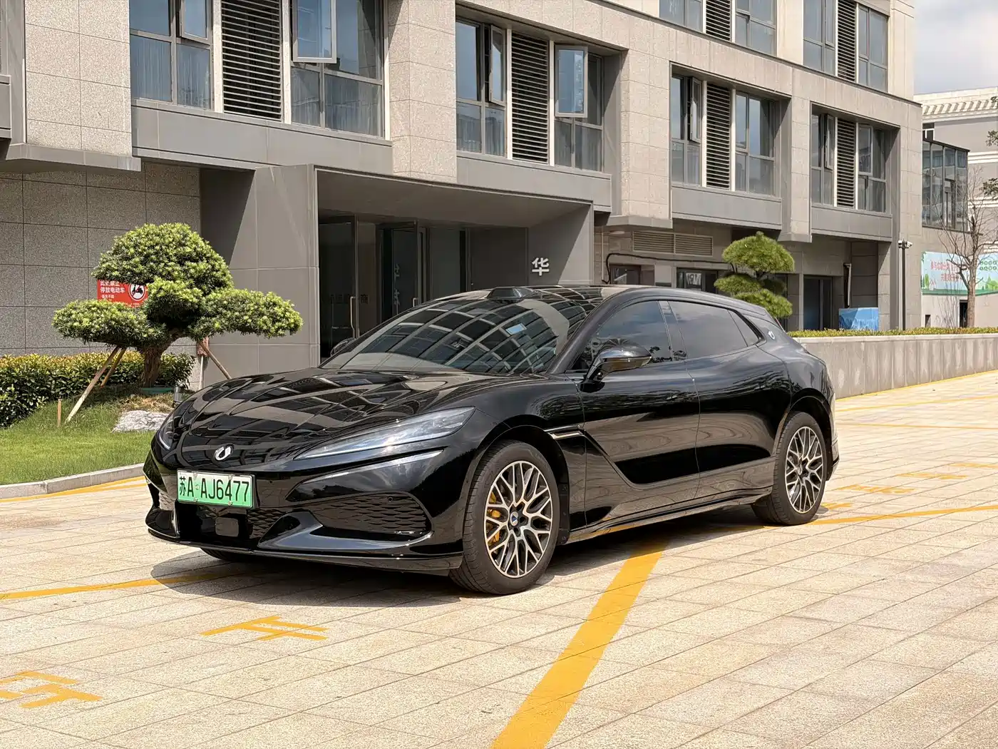 Denza Z9GT 2026 2026 Model Flash Charge Honor Edition