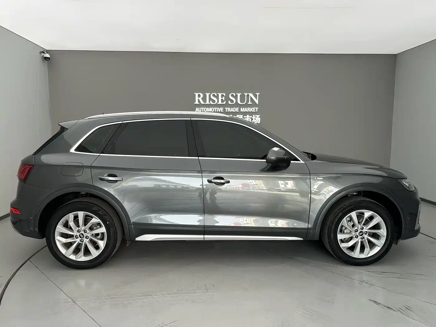 Audi Q5L 2022 40T Luxury Dynamic фото 7