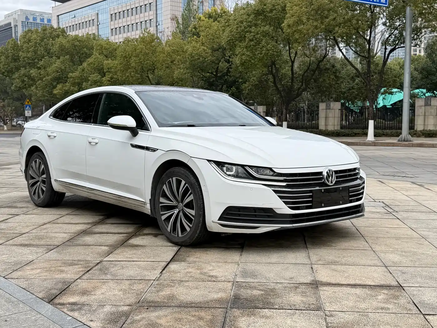Volkswagen FAW-Volkswagen CC 2020 330TSI Glamour Version China VI фото 2