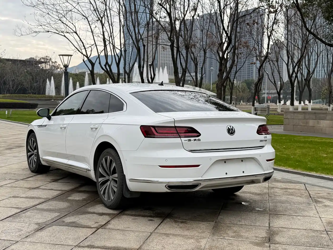 Volkswagen FAW-Volkswagen CC 2020 330TSI Glamour Version China VI фото 5