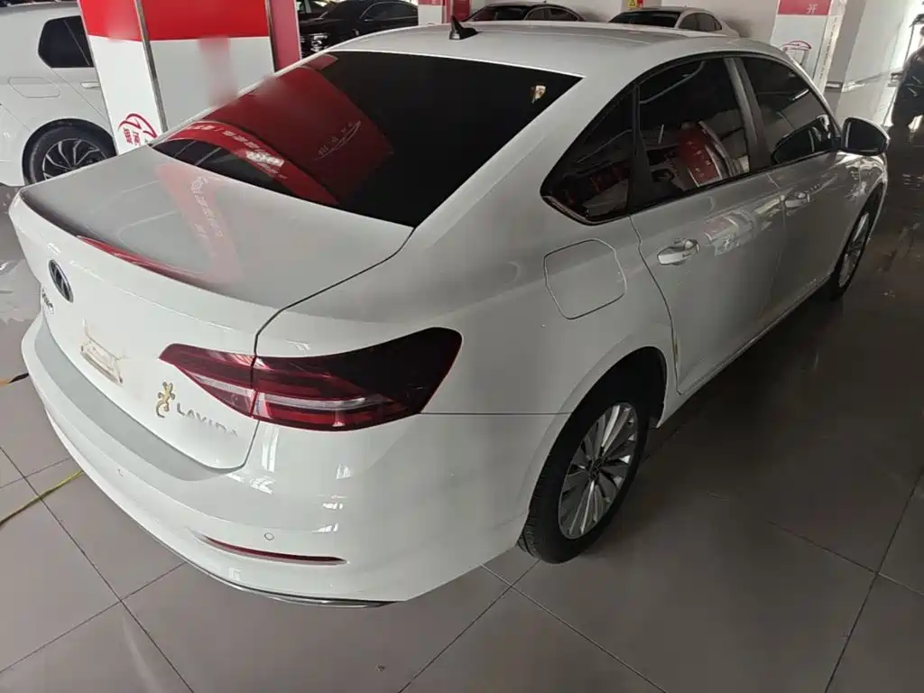 VOLKSWAGEN LAVIDA