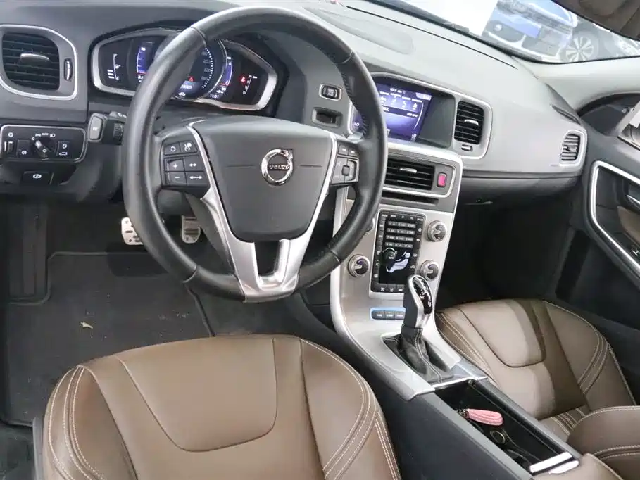 VOLVO S60 PLUG IN HYBRID