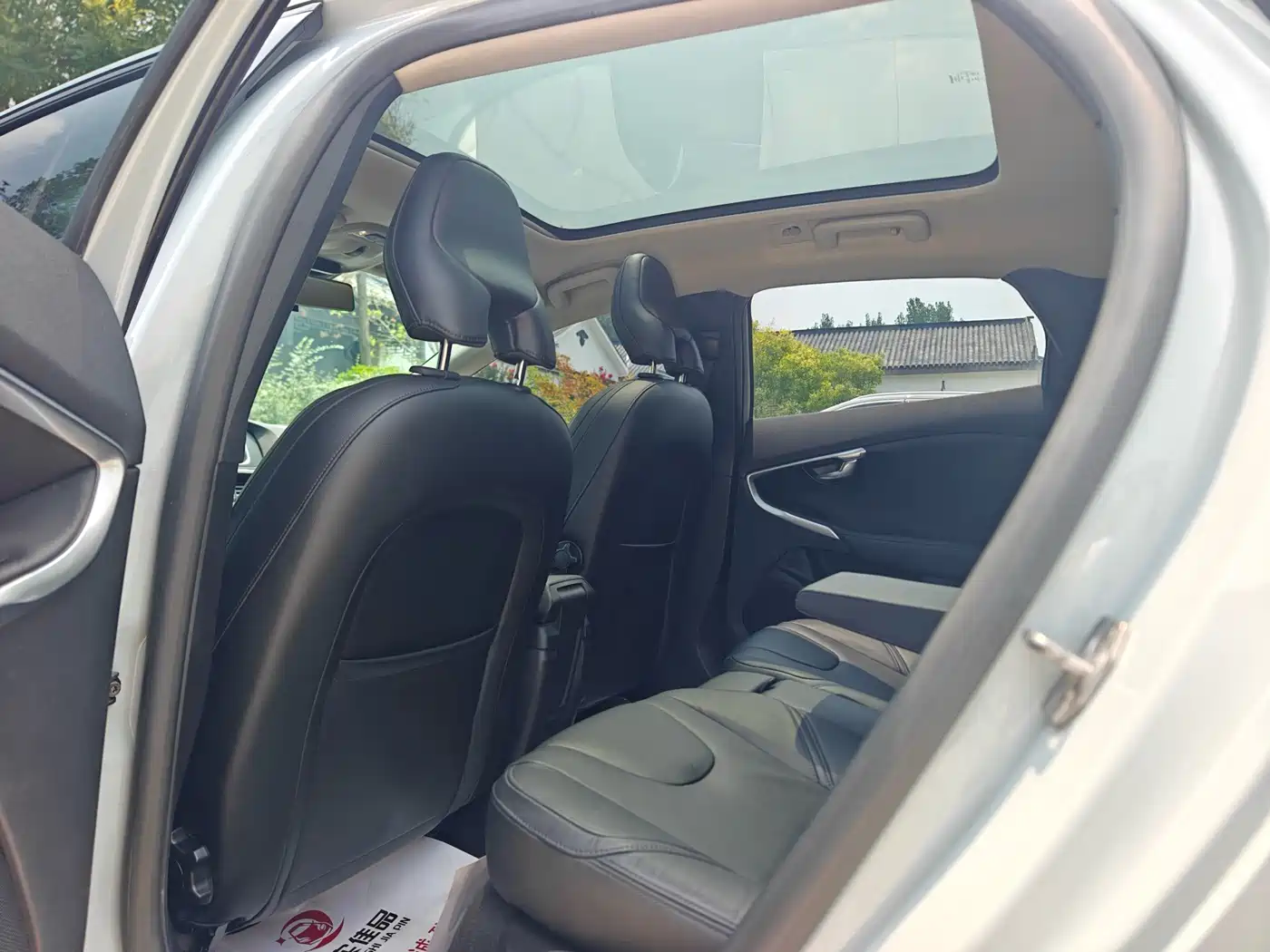 Фото 20 - Volvo V40