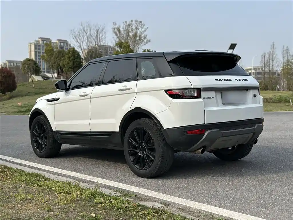 Land Rover Range Rover Evoque 2016 2.0T SE ZhiYao фото 14