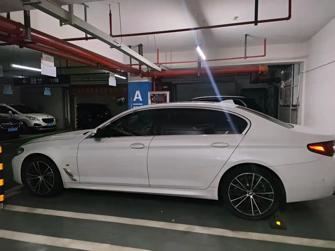 BMW 5-SERIES