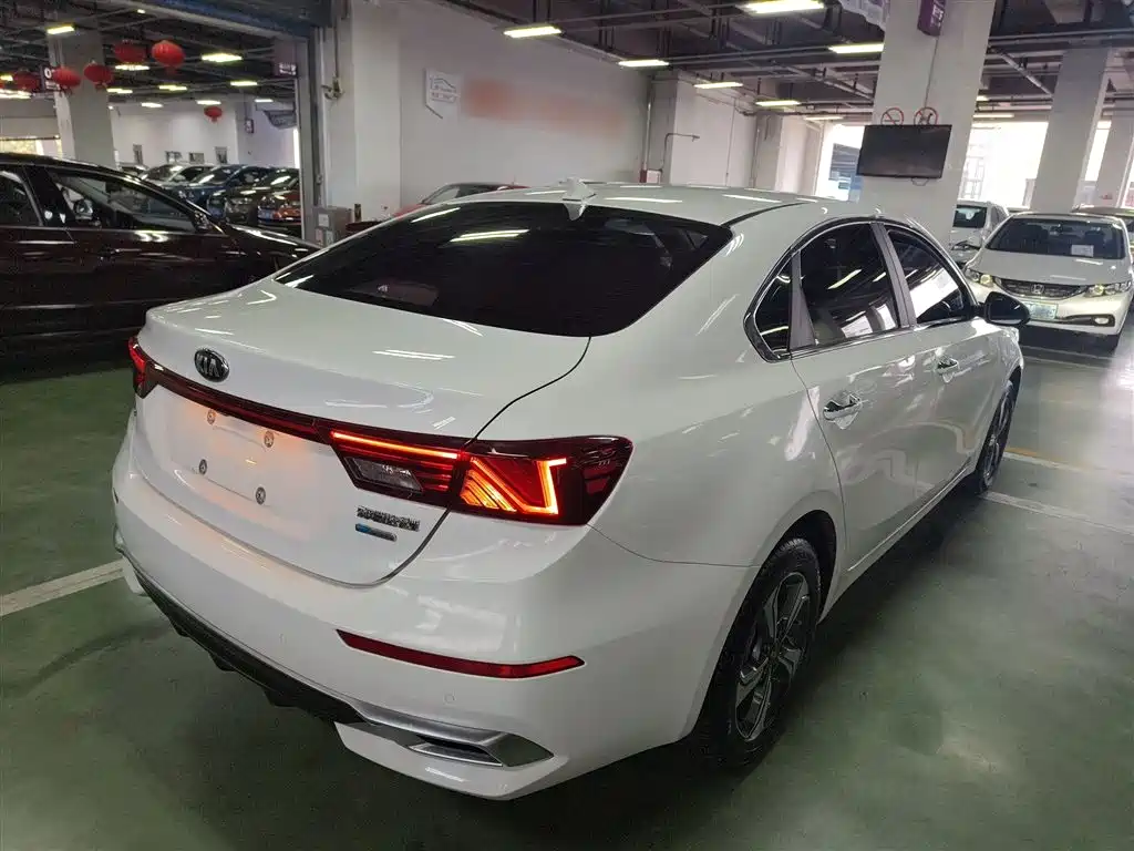 Kia K3 2019 1.5L CVT Smart Connect Edition фото 5