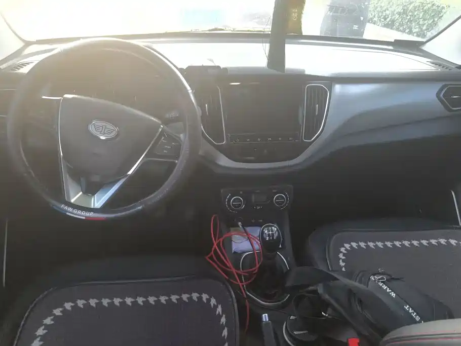 FAW Senya R7 2017 2017 Model 1.6L Manual Luxury