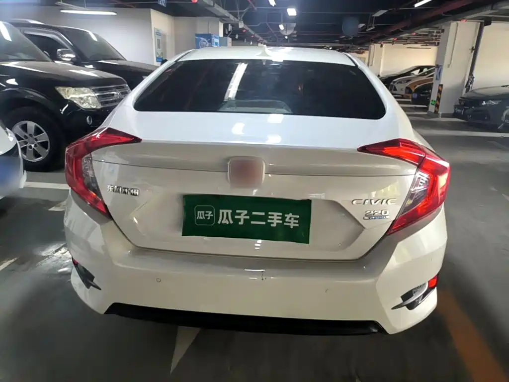 Фото 6 - Honda Civic