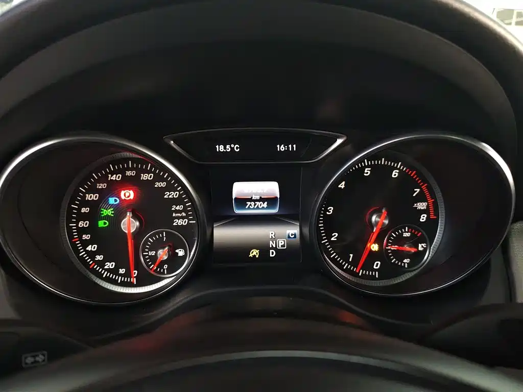 Mercedes-Benz CLA (Import) 2017 CLA 200 Fashion фото 12