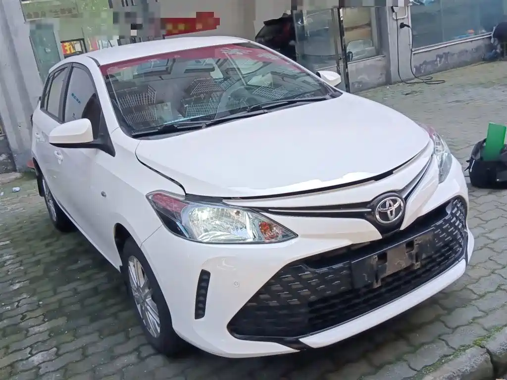 Toyota Vios FS 2017 1.5L CVT Fengchi Edition фото 4