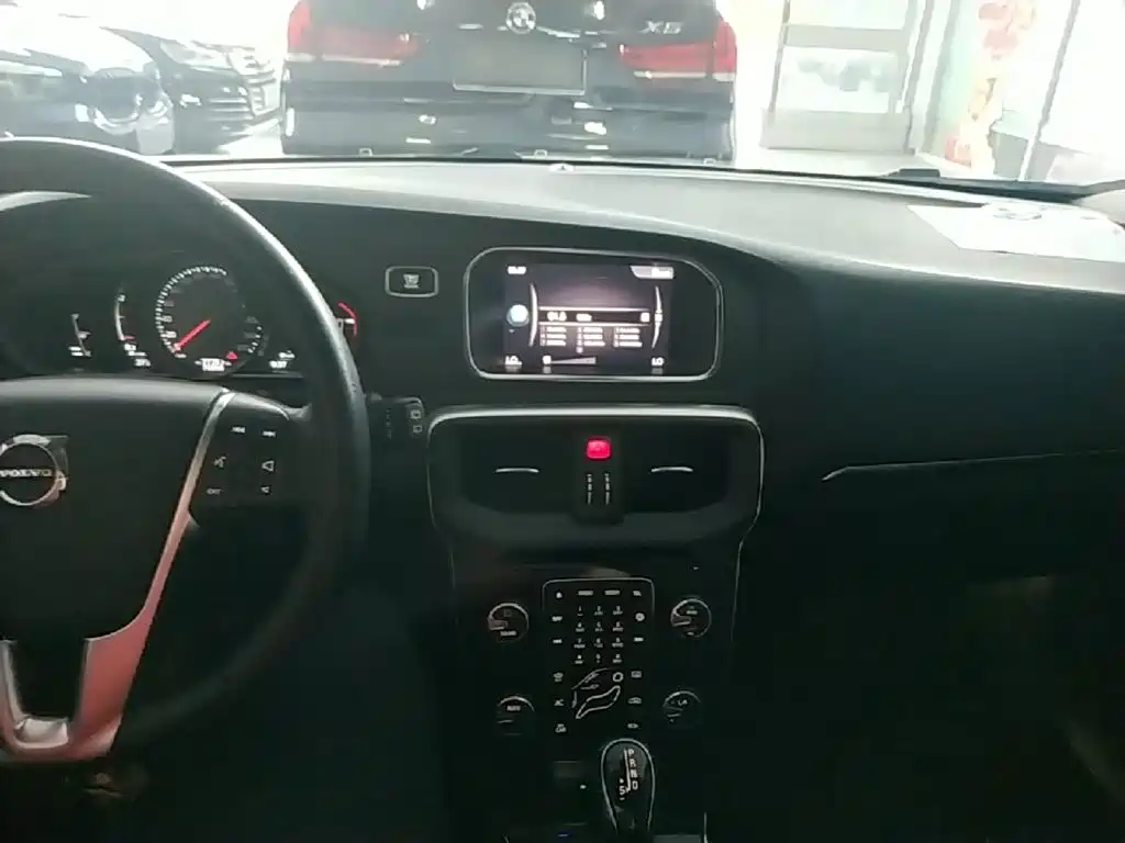 Volvo V40 2018 2018 T3 Inscription Edition