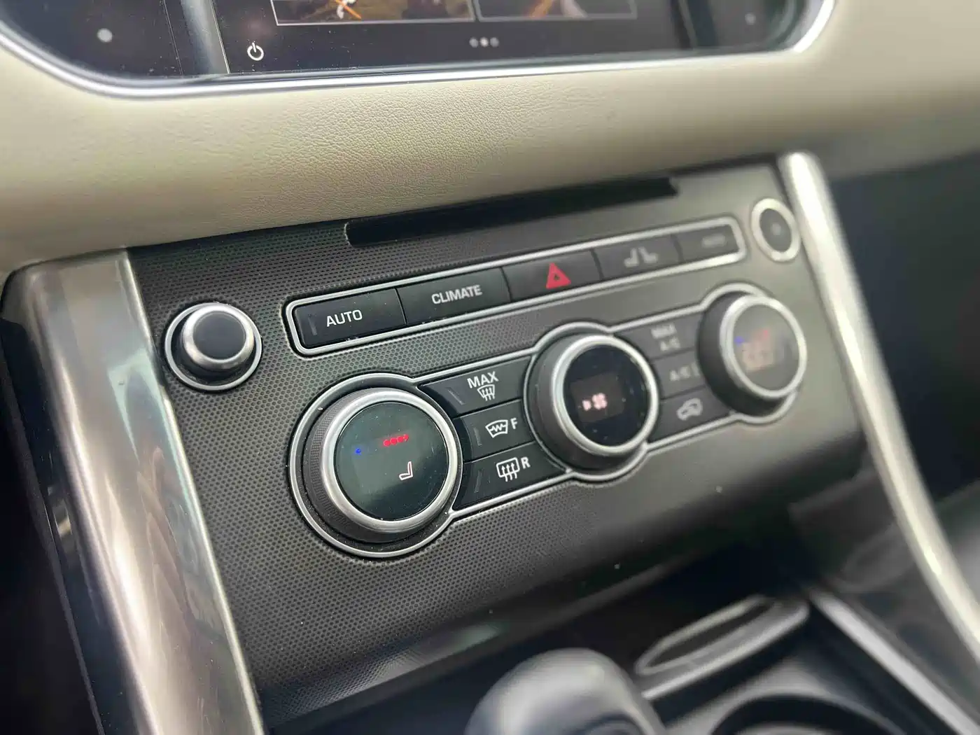 Land Rover Range Rover Sport 2016 Model 3.0 SC V6 HSE DYNAMIC фото 20
