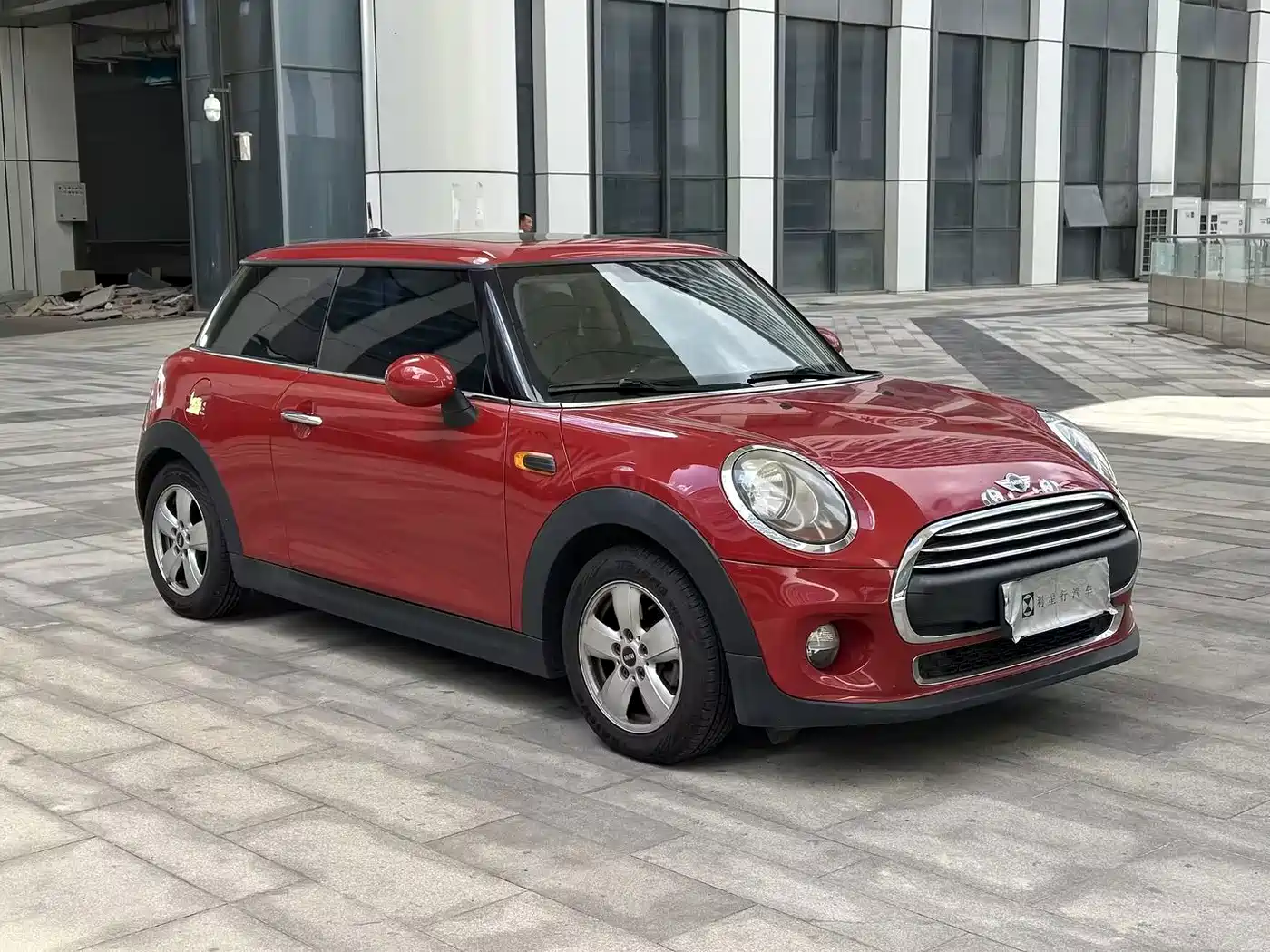 Фото 3 - MINI MINI